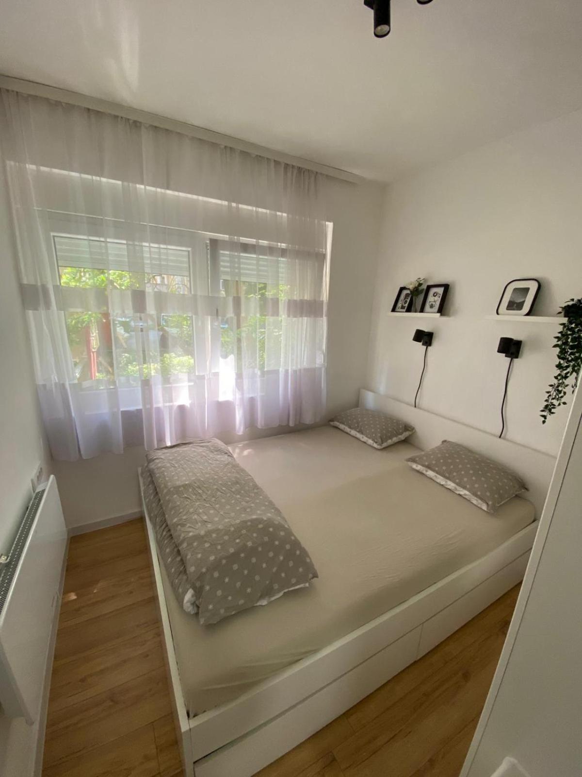 Urban Oasis Apartment Sajmiste Екстер'єр фото